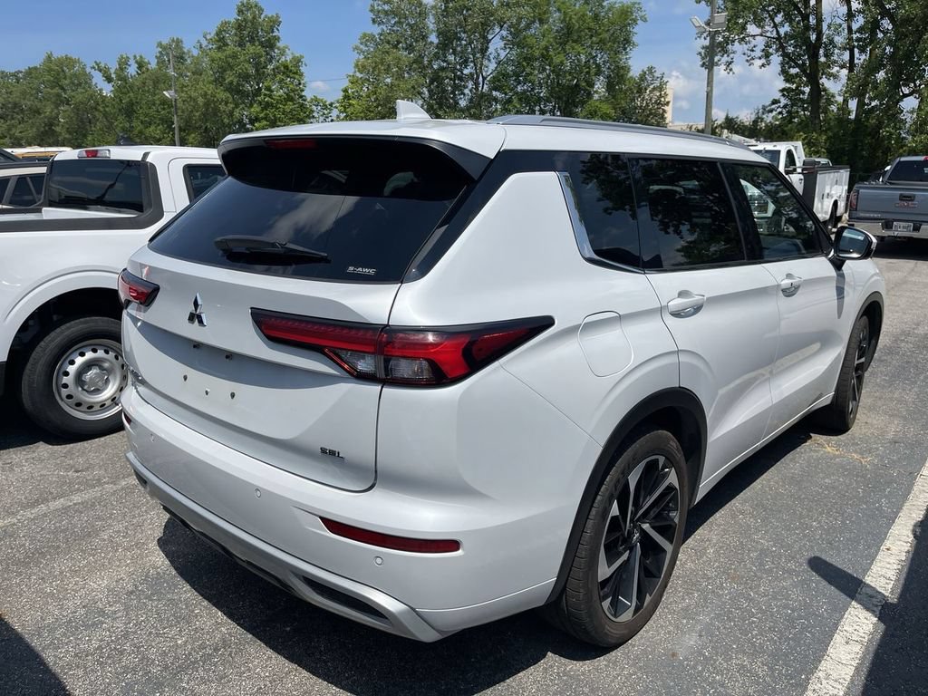 Used 2022 Mitsubishi Outlander SEL AWD/4WD image 13