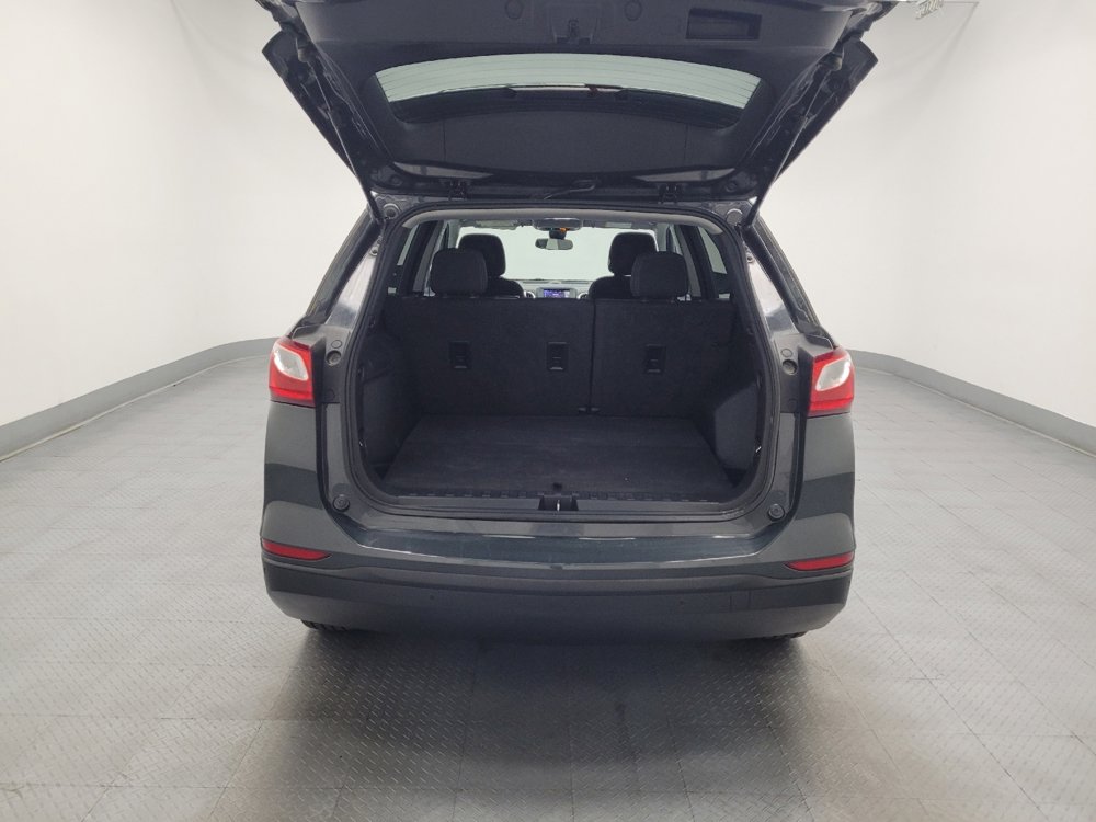 Used 2021 Chevrolet Equinox LS image 29