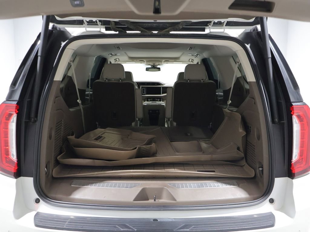 Used 2022 GMC Yukon XL Denali w/ Max Trailering Package AWD/4WD image 4