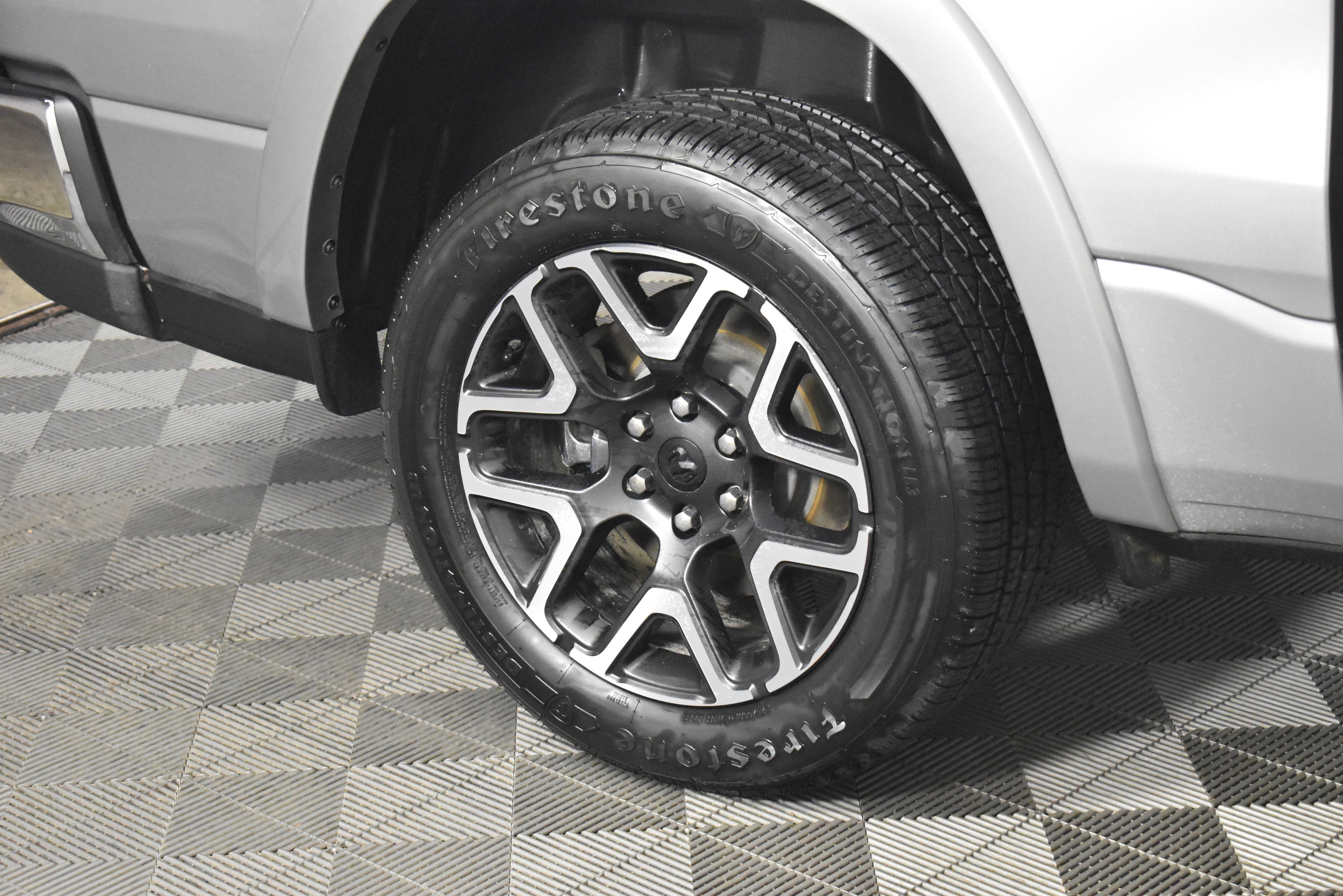 Used 2025 RAM 1500 Laramie image 60