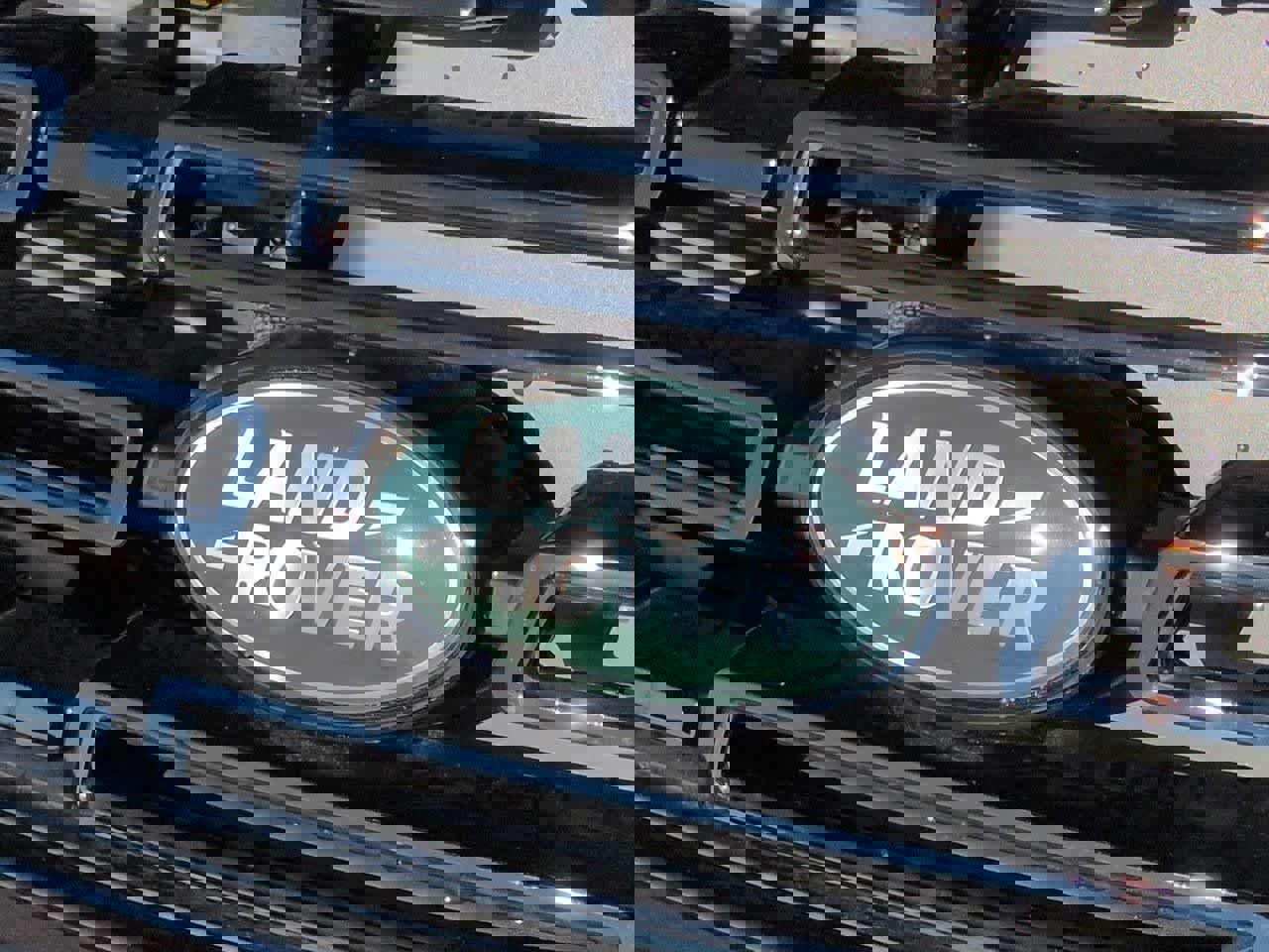 New 2026 Land Rover Range Rover Velar Dynamic SE AWD/4WD image 11