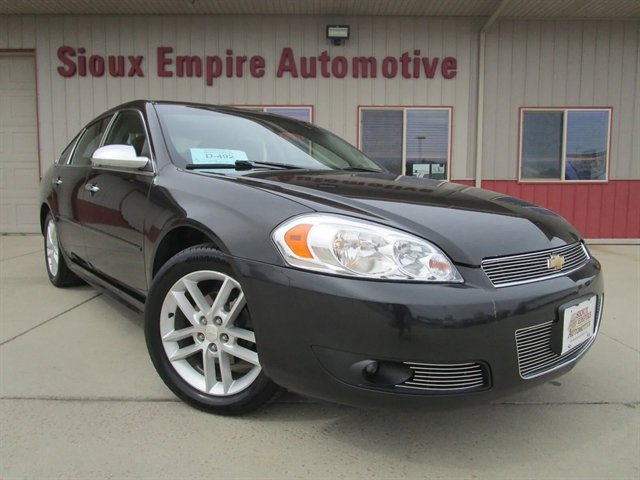 Used 2012 Chevrolet Impala LTZ FWD image 1