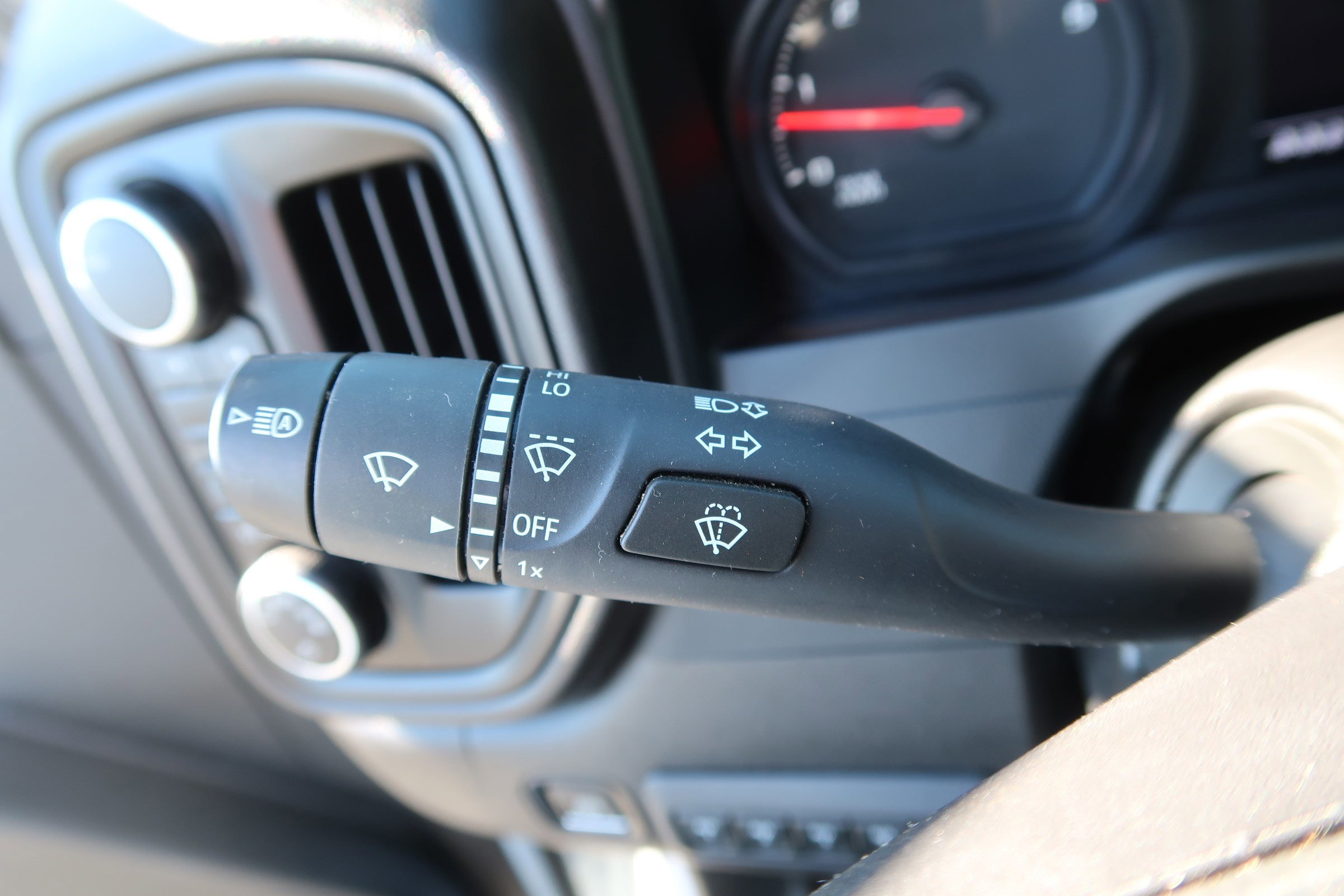 Used 2024 Chevrolet Silverado 3500 W/T image 24