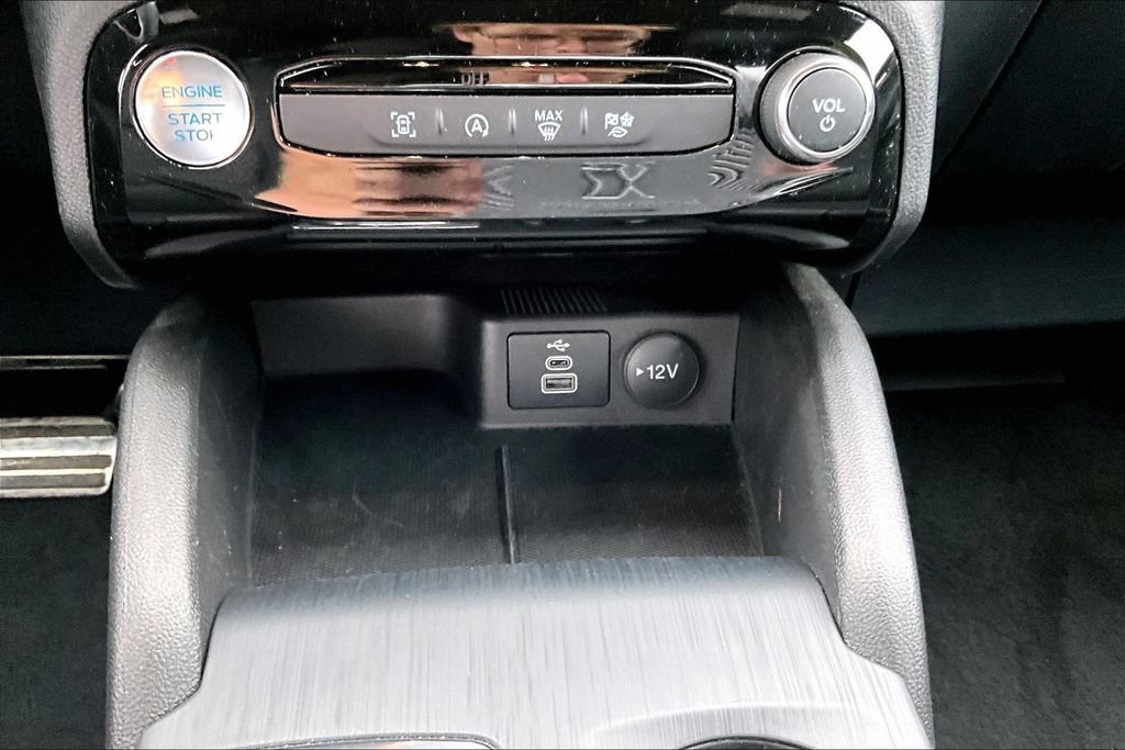 Used 2024 Ford Escape ST-Line w/ Tech Pack #1 AWD/4WD image 32