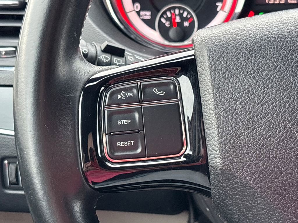 Used 2019 Dodge Grand Caravan SXT image 26