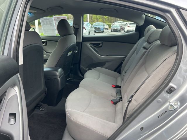Used 2015 Hyundai Elantra SE image 13