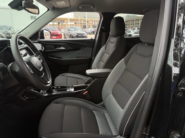 Used 2023 Chevrolet TrailBlazer LT w/ Convenience Package AWD/4WD image 26