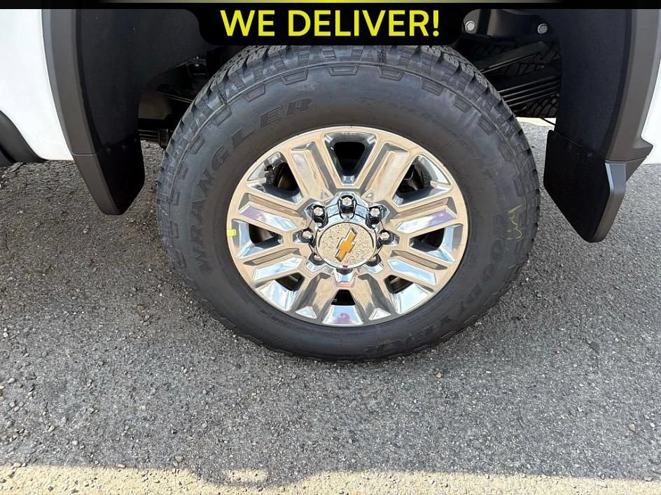 New 2025 Chevrolet Silverado 3500 High Country w/ Technology Package AWD/4WD image 9
