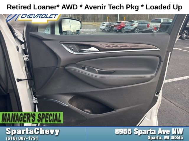 Used 2023 Buick Enclave Avenir w/ Avenir Technology Package AWD/4WD image 17
