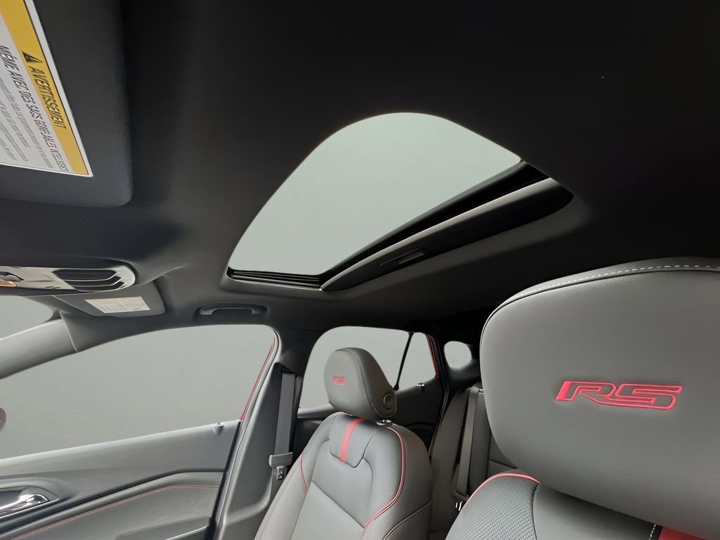 New 2026 Chevrolet Trax RS w/ Sunroof Package image 18