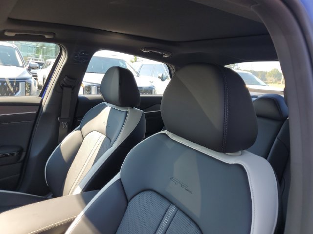New 2027 Kia K5 GT-Line FWD image 23