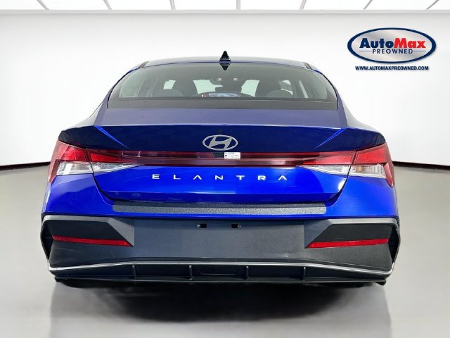 Used 2024 Hyundai Elantra SEL FWD image 7
