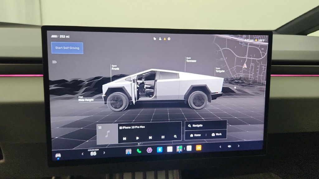 Used 2024 Tesla Cybertruck AWD Crew Cab image 16