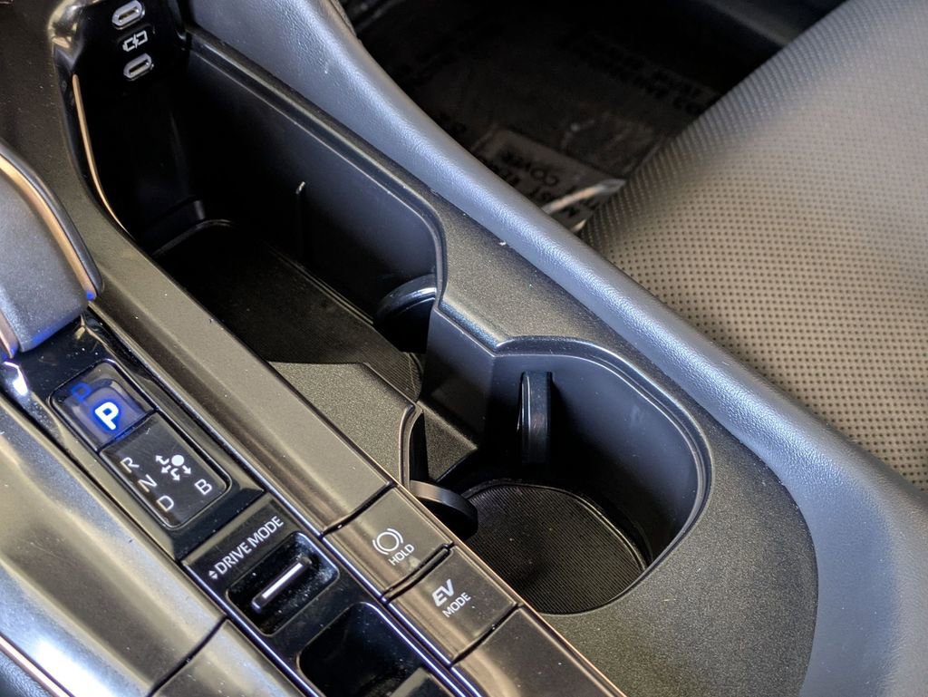 Used 2024 Toyota Crown Limited image 19