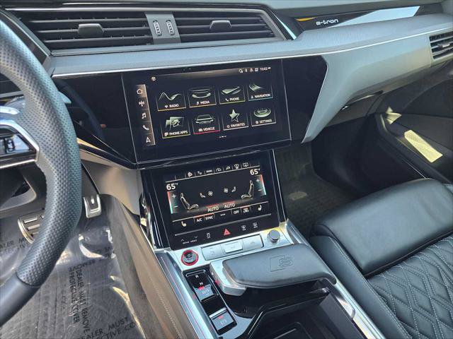 Used 2024 Audi SQ8 e-tron Prestige w/ Prestige Package AWD/4WD image 28