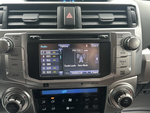 Used 2014 Toyota 4Runner Limited AWD/4WD image 21