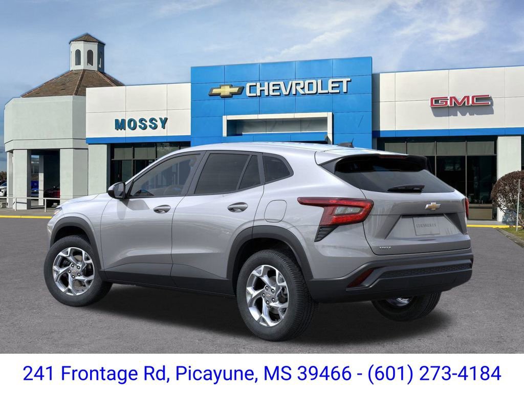 New 2026 Chevrolet Trax LS image 3