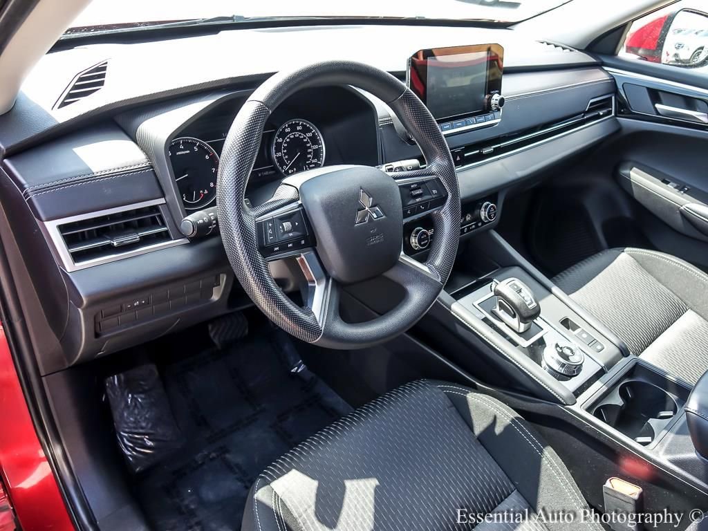 Used 2022 Mitsubishi Outlander ES AWD/4WD image 10