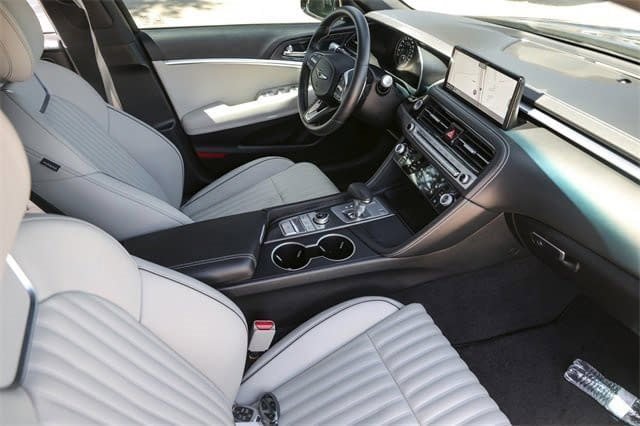 Used 2025 Genesis G70 3.3T Advanced image 34