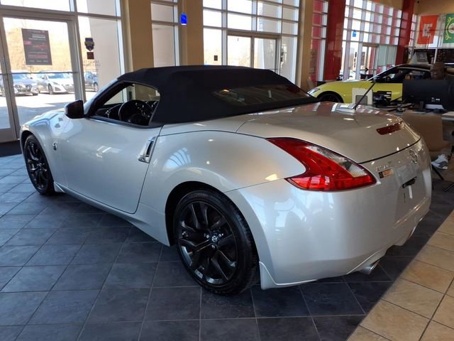 Certified 2017 Nissan 370Z Base 2D Convertible image 14