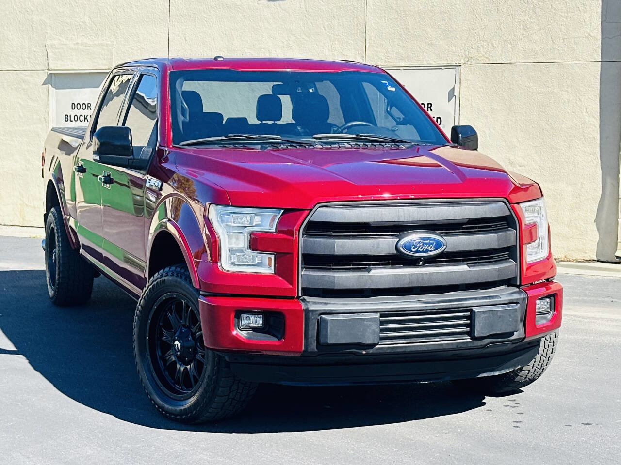 Used 2015 Ford F150 Lariat w/ Equipment Group 502A Luxury