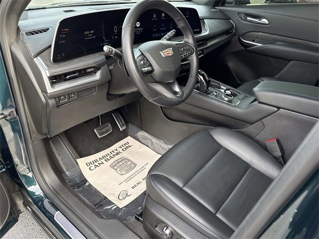 Used 2024 Cadillac XT4 Sport image 11