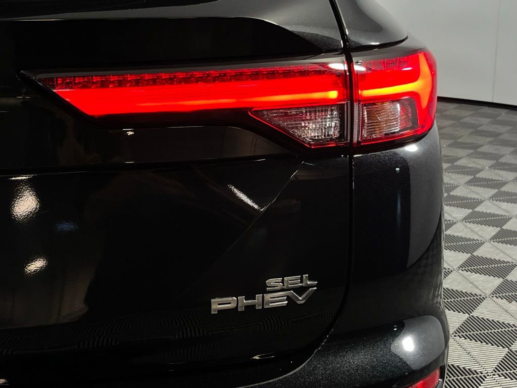 Used 2024 Mitsubishi Outlander SEL image 13