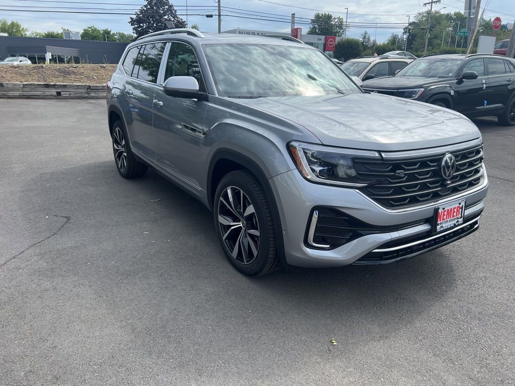 New 2026 Volkswagen Atlas SEL Premium R-Line image 3