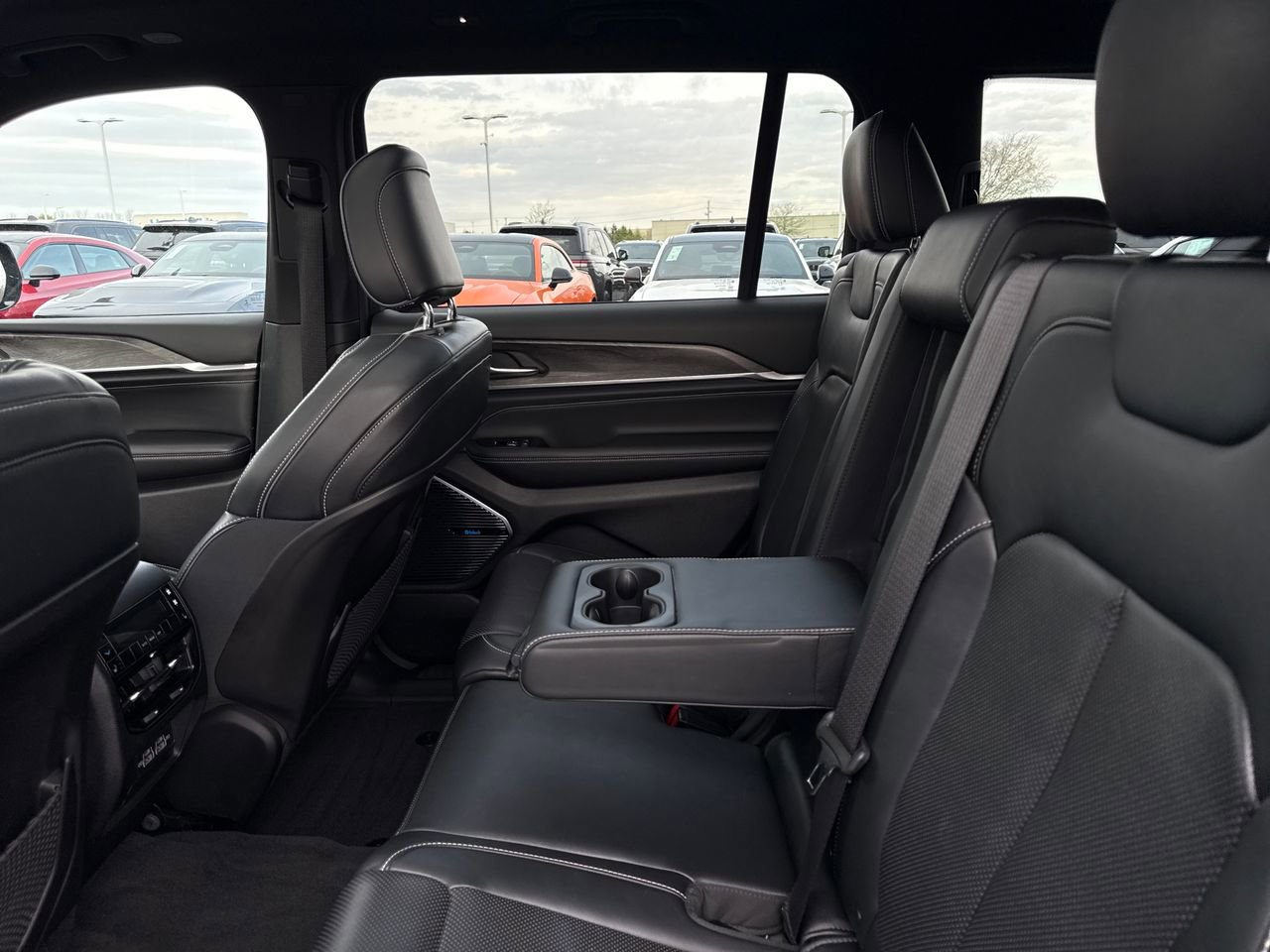 Used 2021 Jeep Grand Cherokee L Overland AWD/4WD image 14