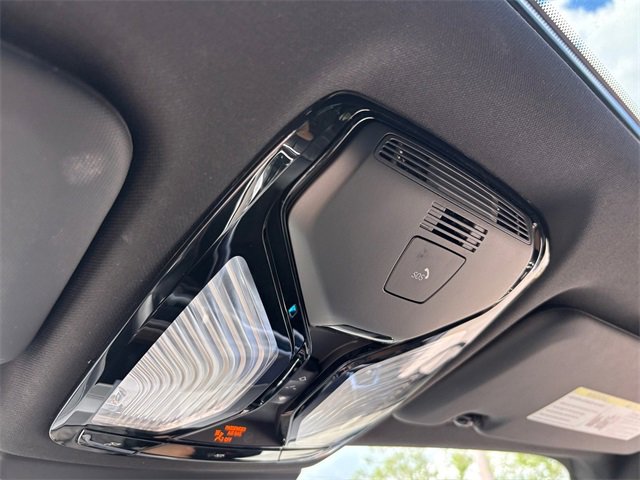 Used 2025 BMW X5 xDrive50e image 15