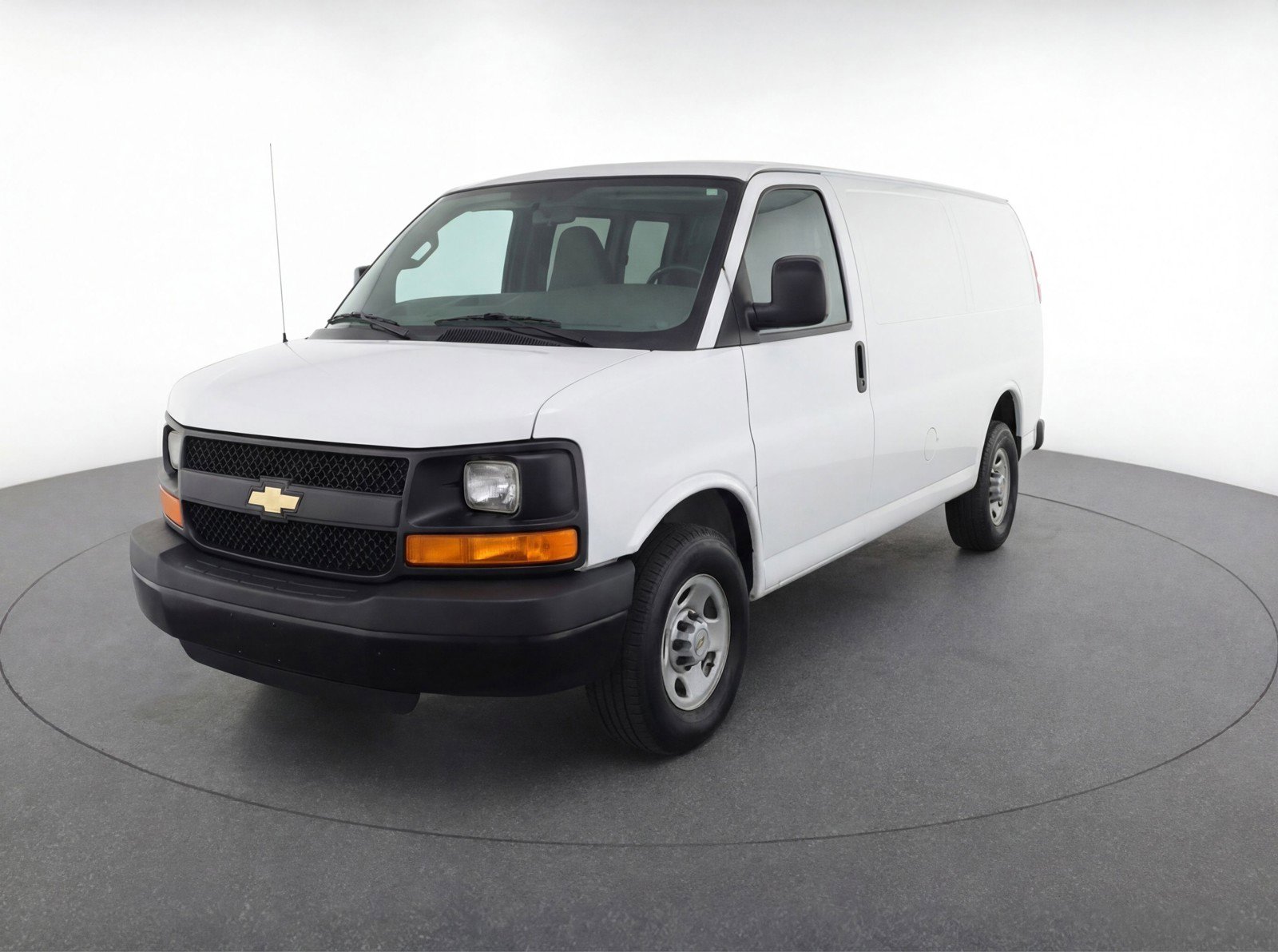 Used 2023 Chevrolet Express 3500 LS image 3