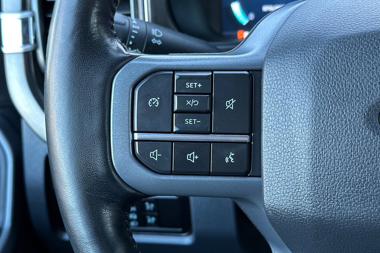 Used 2024 Ford F250 Lariat w/ Sport Appearance Package image 36