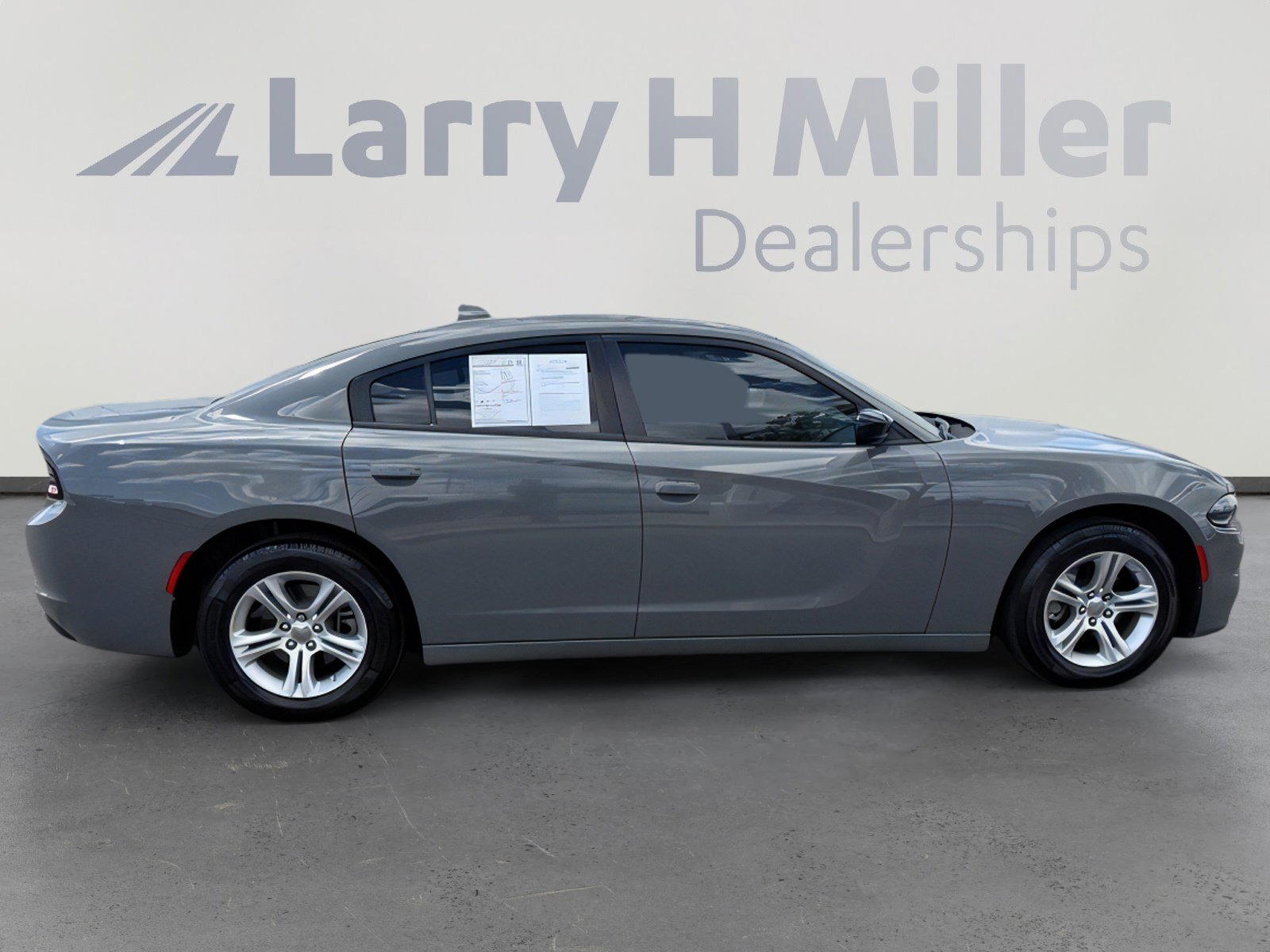 Used 2023 Dodge Charger SXT image 8