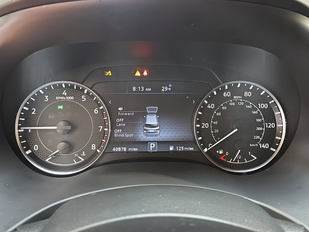 Used 2024 Nissan Armada SV image 27