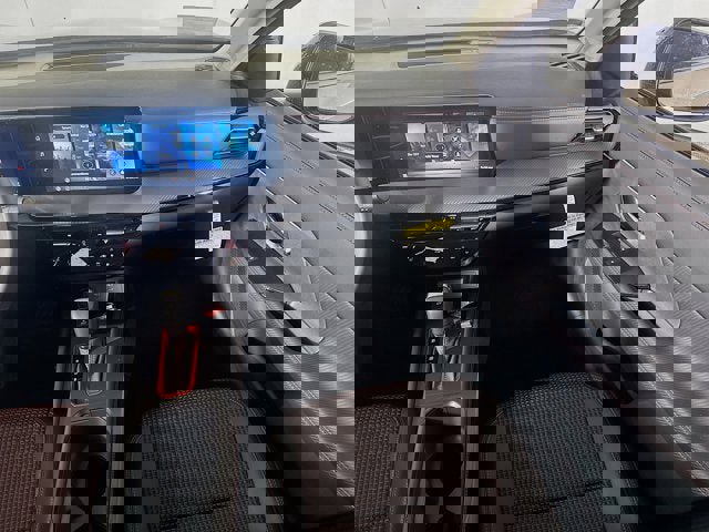 New 2026 Nissan Kicks SR w/ Cold Weather Package image 19