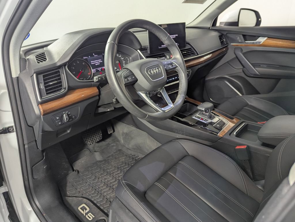 Used 2022 Audi Q5 2.0T Premium AWD/4WD image 31