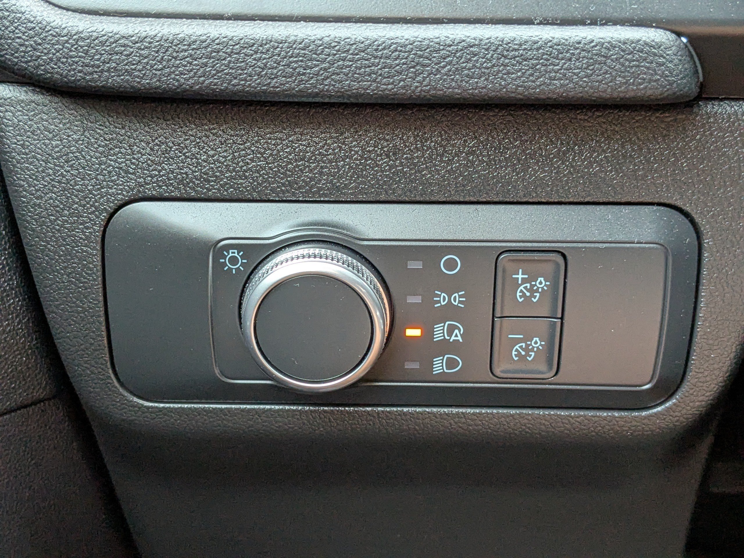 Used 2022 Ford Escape SE FWD image 26