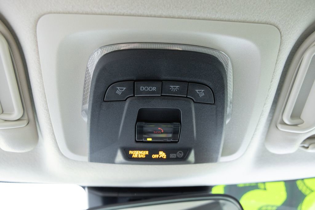 Certified 2025 Toyota Corolla LE w/ Convenience Package image 24