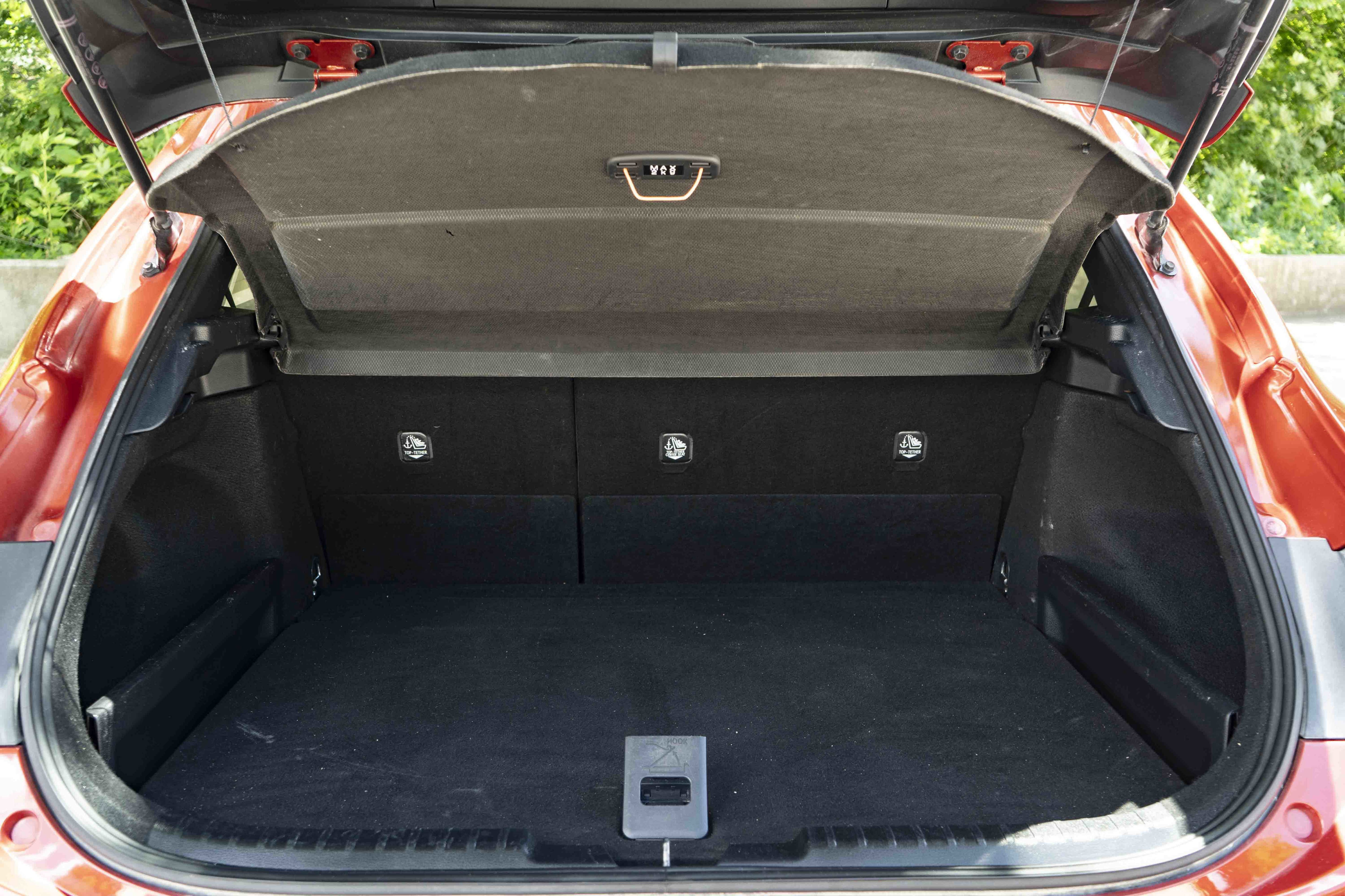 Used 2020 Toyota Corolla XSE FWD image 40
