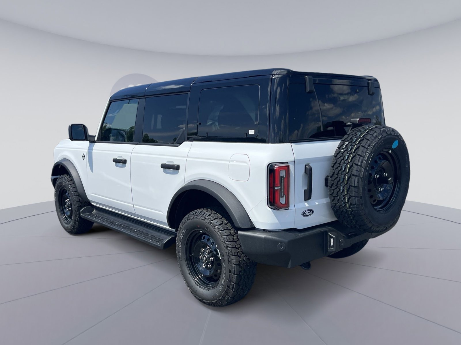 New 2026 Ford Bronco Outer Banks AWD/4WD image 8