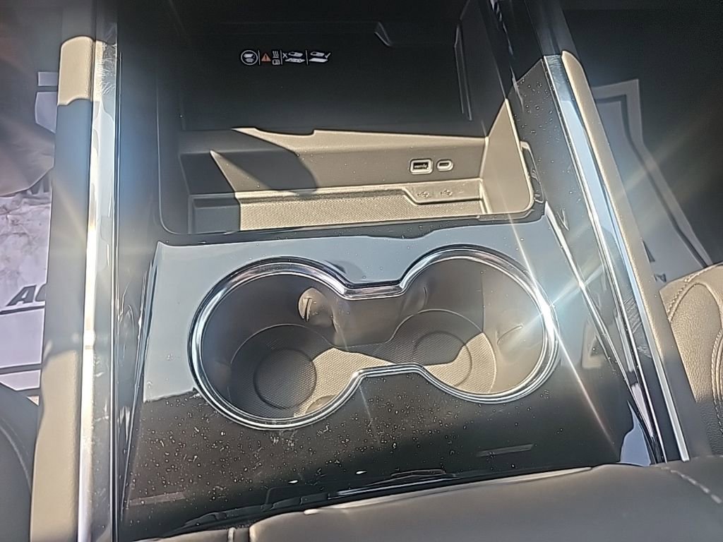 New 2026 Chevrolet Suburban LT w/ Comfort Package image 22