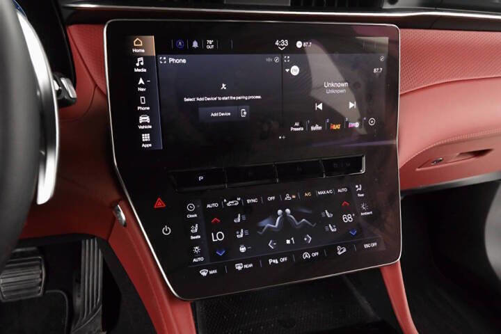 Used 2023 Maserati Grecale Modena image 19