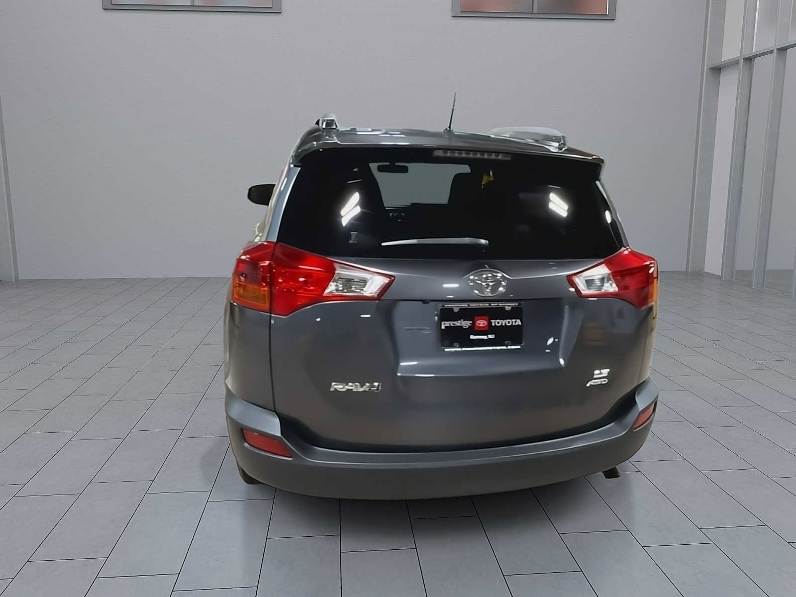 Used 2015 Toyota RAV4 LE AWD/4WD image 7