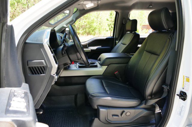 Used 2021 Ford F250 Lariat w/ Lariat Value Package image 3