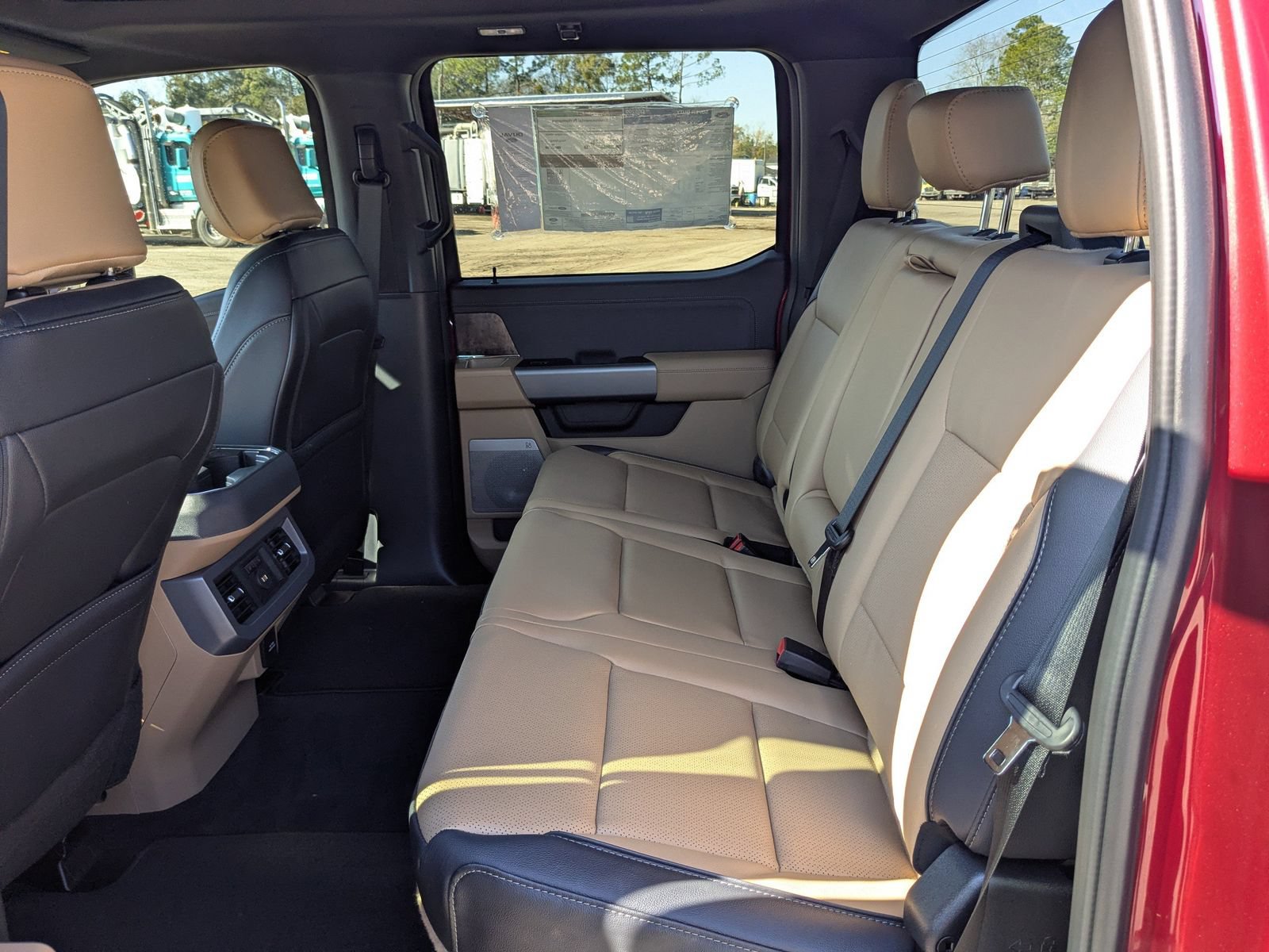 New 2026 Ford F250 Lariat w/ Black Appearance Package AWD/4WD image 14
