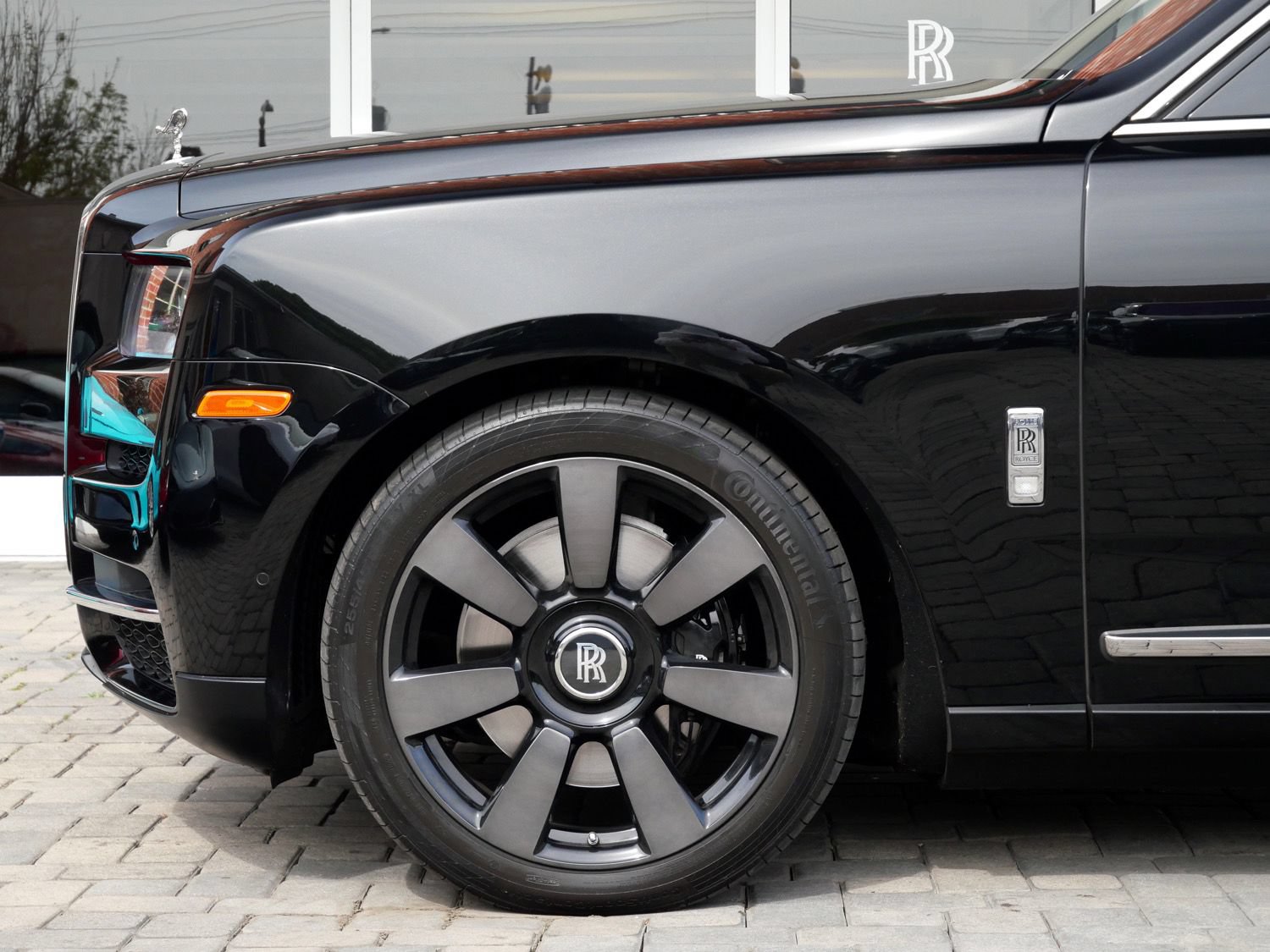 Certified 2021 Rolls-Royce Cullinan AWD/4WD image 12