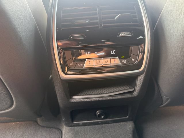 Certified 2026 BMW X6 xDrive40i AWD/4WD image 32