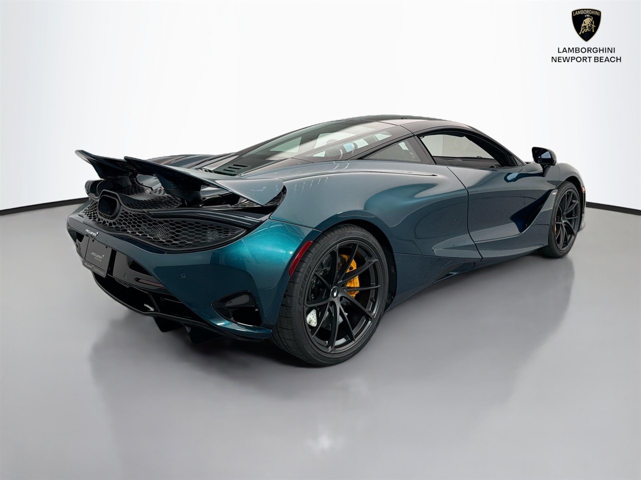 Used 2024 McLaren 750S RWD image 25