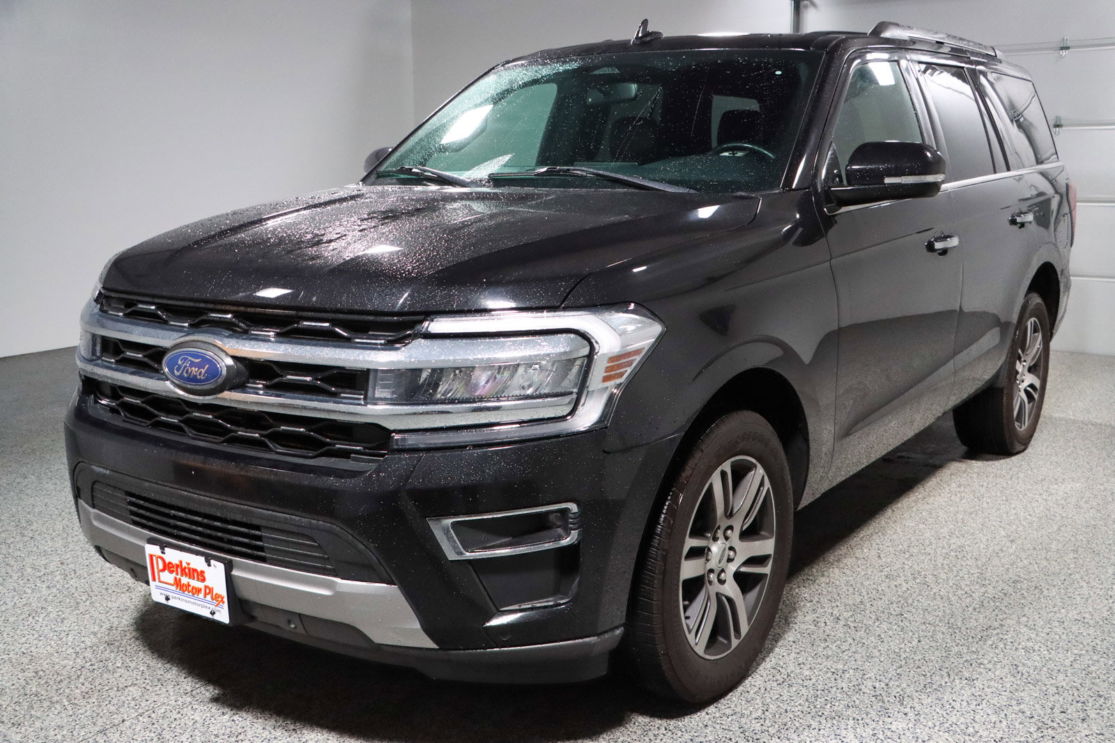 Used 2022 Ford Expedition Limited image 34