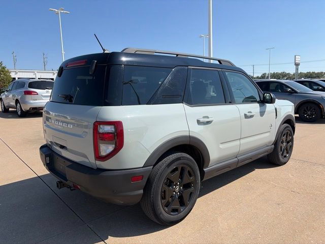 Used 2021 Ford Bronco Sport Outer Banks w/ Outer Banks Package AWD/4WD image 3